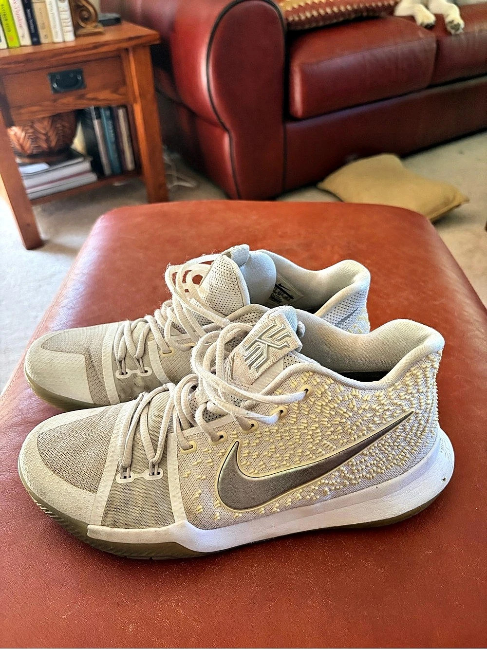 Nike Kyrie 3 "Finals" (White/Metallic Gold) ) Athletic Sneakers in White & Gray